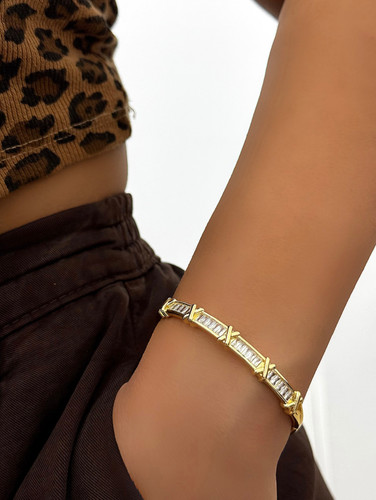 دستبند بنگل زنانه مدل تنیسی جواهری طلایی